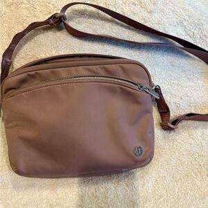 City Adventurer Crossbody Bag 2.5L